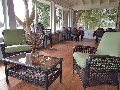 The screened-in sun room at The Noble Motel (1)